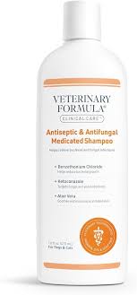 [SC-VFCC-02322] Vfcc Antiseptic & Antifungal Medicated Dog & Cat Shampoo (473ml)